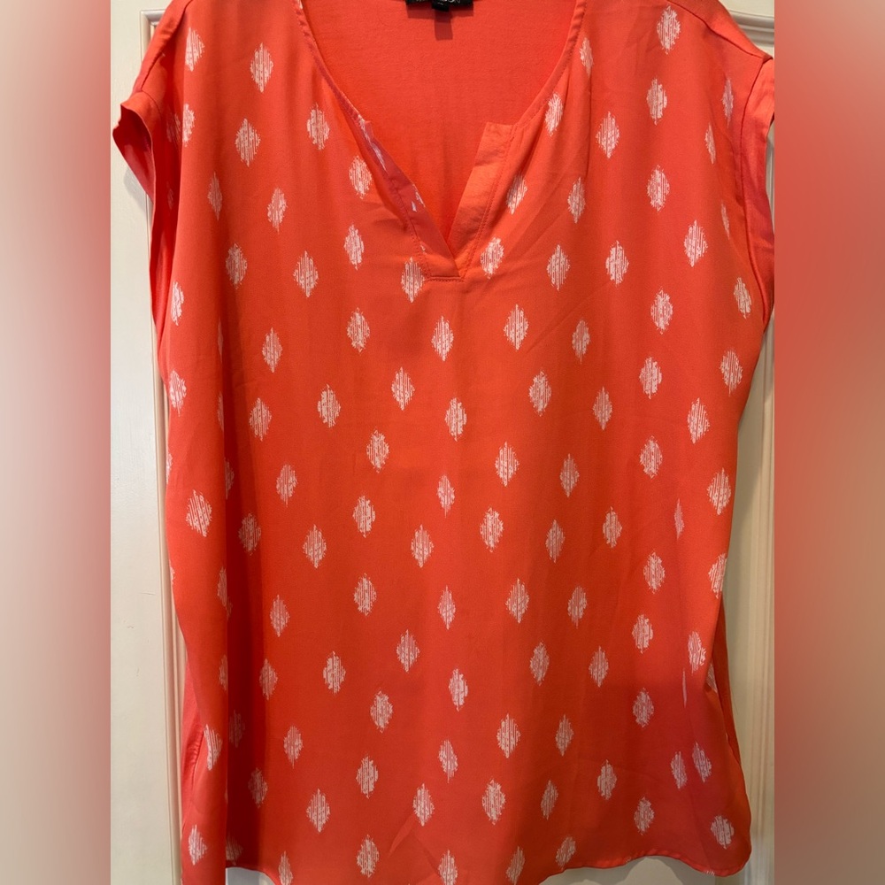 Papermoon Coral Sleeveless V-Neck Top with White Diamond Print